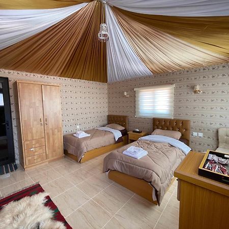 Desert Moon Camp Вади Рум Екстериор снимка